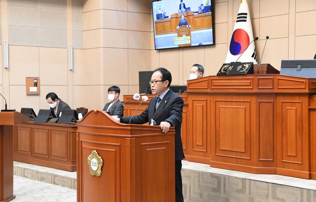 제312회 고흥군의회  임시회 제2차 본회의 첨부이미지 : 제312회 고흥군의회 임시회(제2차 본회의) (5).JPG