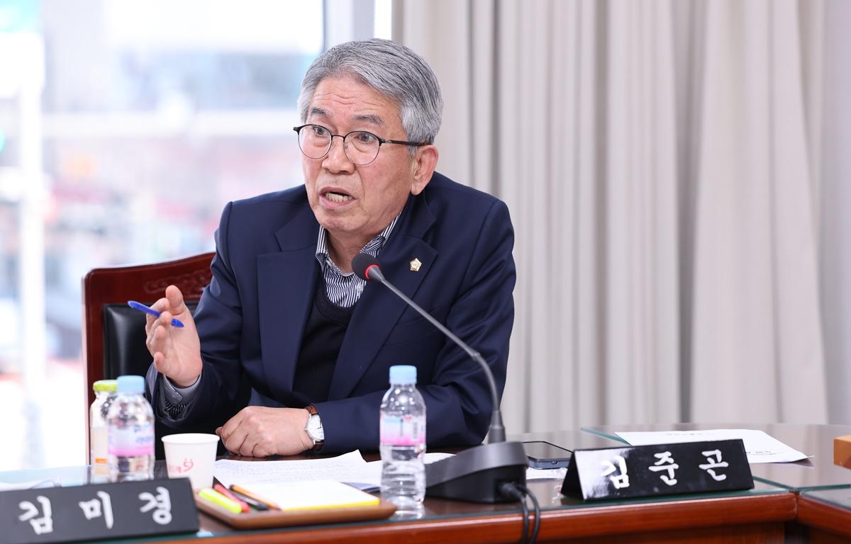 고흥군의회와 고흥군 재가장기요양기관 협의회 간담회 첨부이미지 : 2026.2.25 고흥군의회와 고흥군 재가장기요양기관 협의회 간담회 (20).JPG