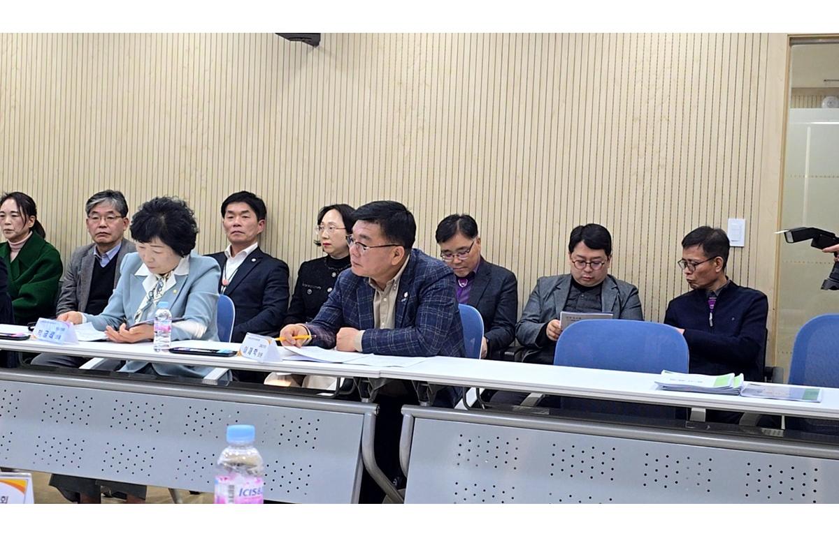 전국도서지역기초의원협의회 2025년 1분기 정기총회 첨부이미지 : 20225.3.20 전국도서지역기초의원협의회 2025년 1분기 정기총회 (5).jpg