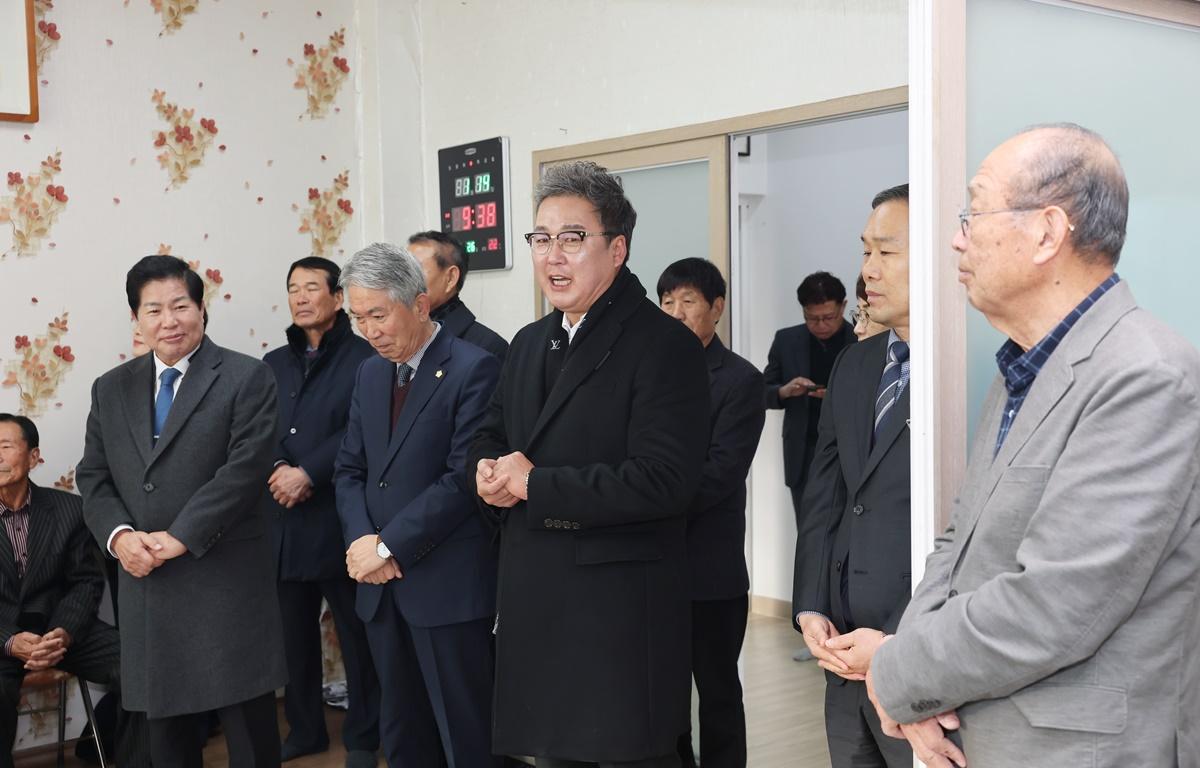 2026 군민과의 지역발전 토론회(도덕면) 첨부이미지 : 2026.1.14 2026 군민과의 지역발전 토론회(도덕면) (1).JPG