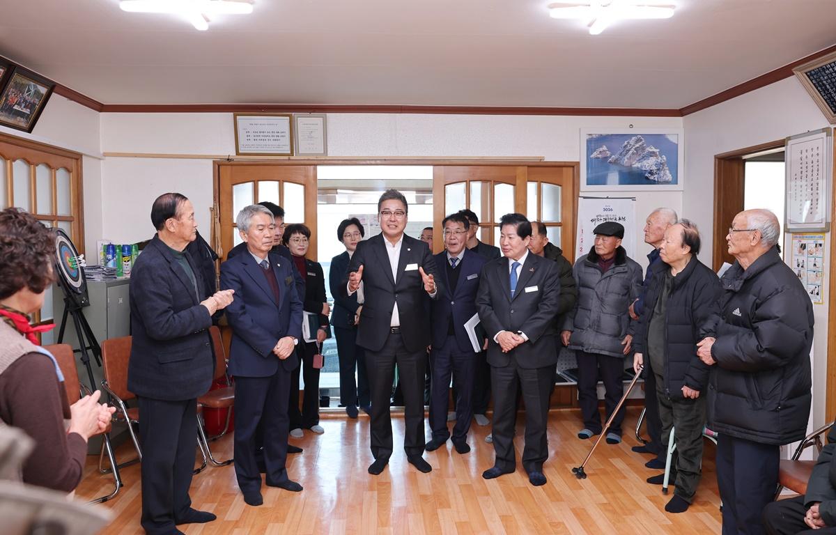 2026 군민과의 지역발전 토론회(풍양면) 첨부이미지 : 2026.1.14 2026 군민과의 지역발전 토론회(풍양면) (1).JPG