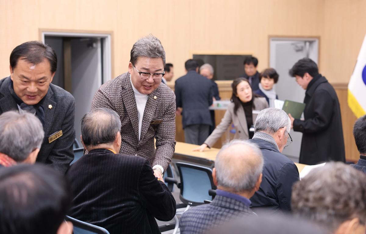 2026년 대한노인회 고흥군지회 신년하례 첨부이미지 : 2026.1.8 2026년 대한노인회 고흥군지회 신년하례 (2).JPG