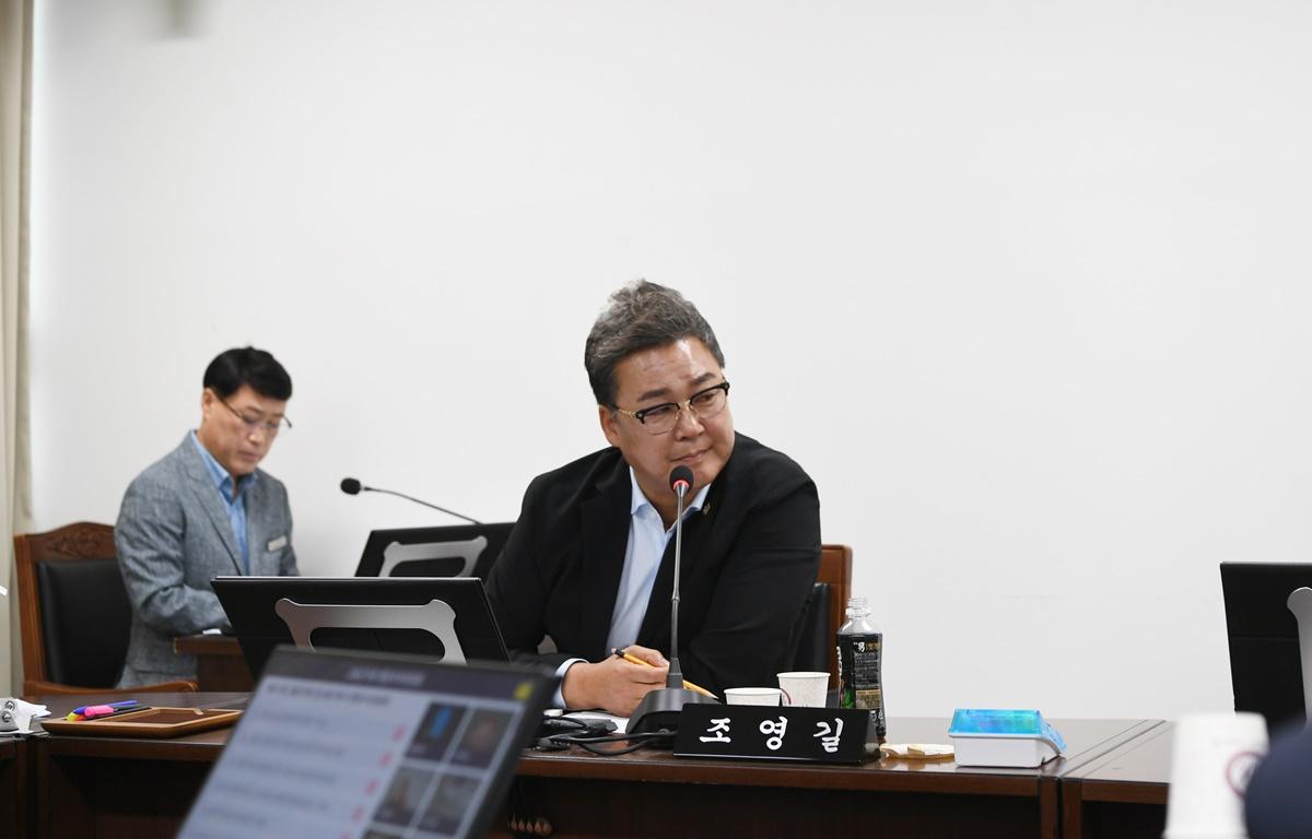 제341회 고흥군의회 임시회 제1차 행정자치위원회 첨부이미지 : 2025.10.15 제341회 고흥군의회 임시회 제1차 행정자치위원회 (9).JPG