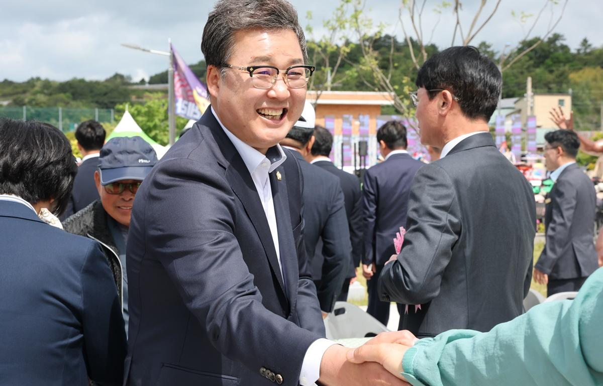 제30회 금산면민의 날 첨부이미지 : 2025.5.10 제30회 금산면민의 날 (24).JPG