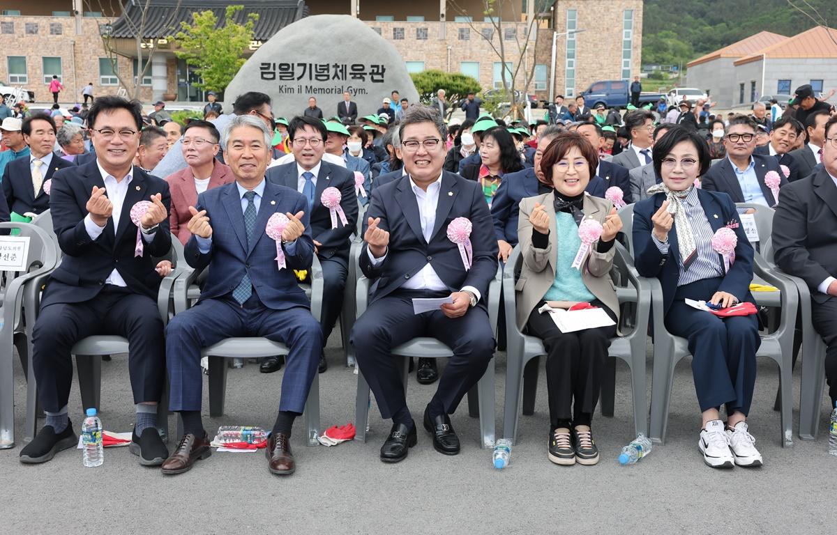 제30회 금산면민의 날 첨부이미지 : 2025.5.10 제30회 금산면민의 날 (20).JPG