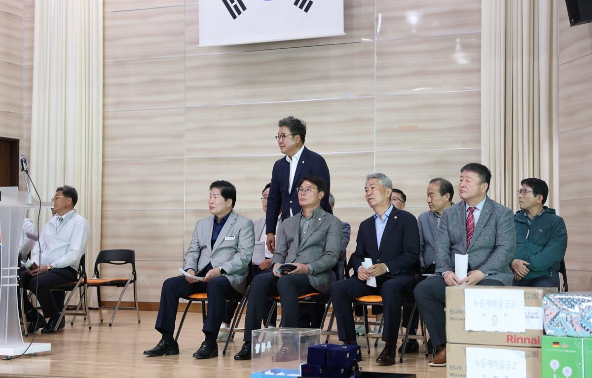 제41회 녹동체육동우회장배 고흥군 직장 및 기관 사회단체 배구대회 첨부이미지 : 2025.4.26 제41회 녹동체육동우회장배 고흥군 직장 및 기관 사회단체 배구대회 (4).JPG