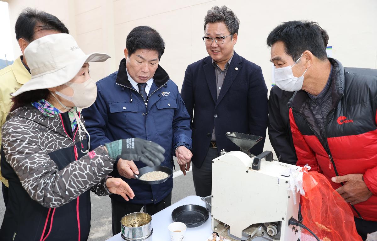 공공비축미곡 수매현장 방문 첨부이미지 : 2022.11.14 공공비축미곡 수매현장 방문 (2).JPG