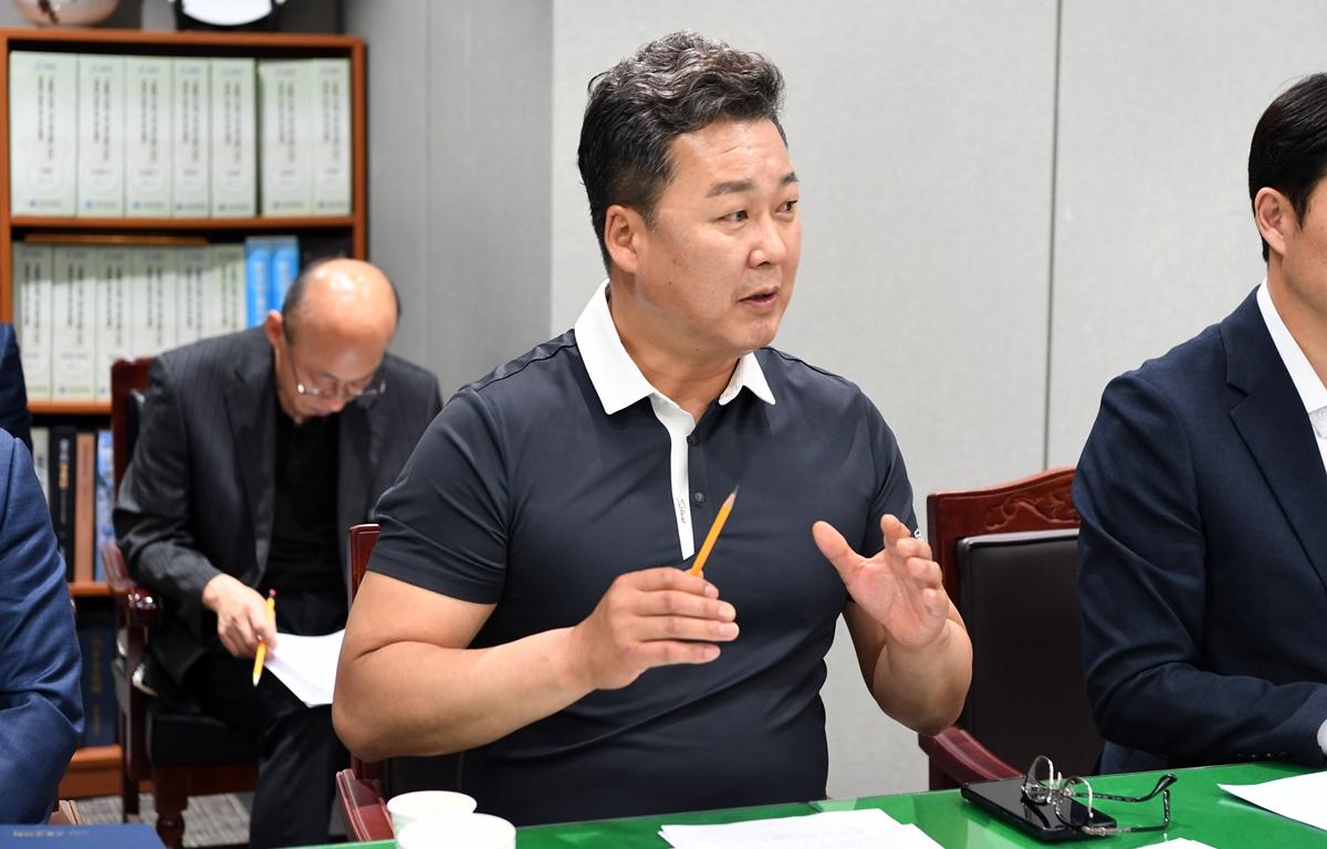 광주군공항 고흥유치위원회 대표단 면담 첨부이미지 : 2023.05.24 광주군공항 고흥유치위원회 대표단 면담 (25).JPG