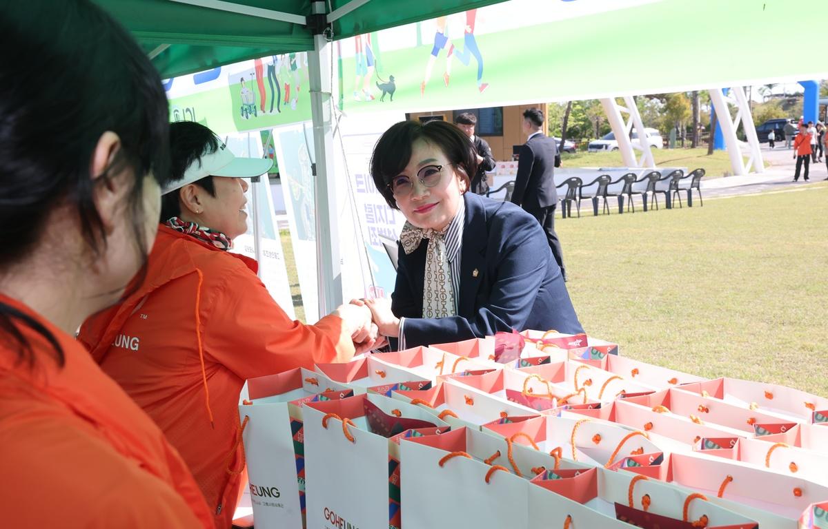 제1회 고흥청년회의소 회장배 남파랑길 걷기대회 첨부이미지 : 2026.4.25 제1회 고흥청년회의소 회장배 남파랑길 걷기대회 (3).JPG