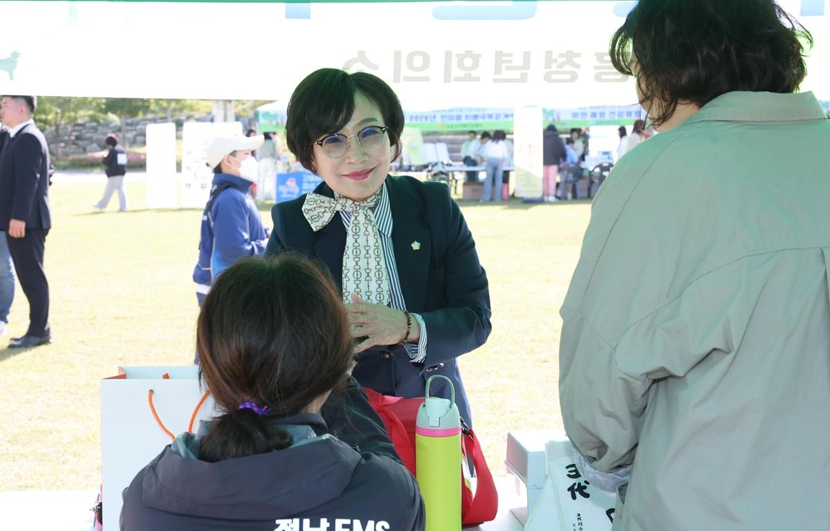 제1회 고흥청년회의소 회장배 남파랑길 걷기대회 첨부이미지 : 2026.4.25 제1회 고흥청년회의소 회장배 남파랑길 걷기대회 (2).JPG