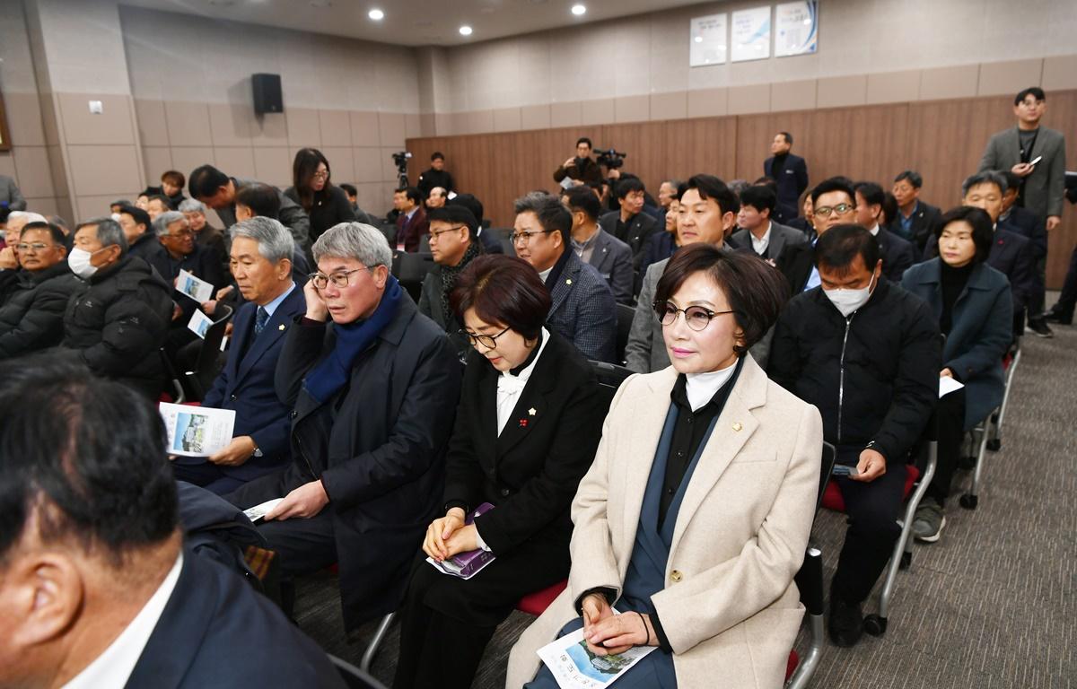 제16회 국가와 고흥군을 위한 조찬기도회 첨부이미지 : 2024.1.29 제16회 국가와 고흥군을 위한 조찬기도회 (1).JPG