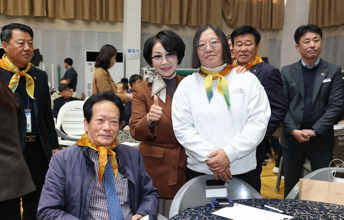 제5회 고흥군 이장단 한마음 축제 첨부이미지 : 2025.11.21 제5회 고흥군 이장단 한마음 축제 (7).JPG