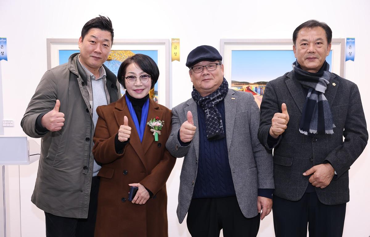 제11회 고흥관광전국사진공모전 시상식 및 전시회 첨부이미지 : 2025.12.21 제11회 고흥관광전국사진공모전 시상식 및 전시회 (1).JPG