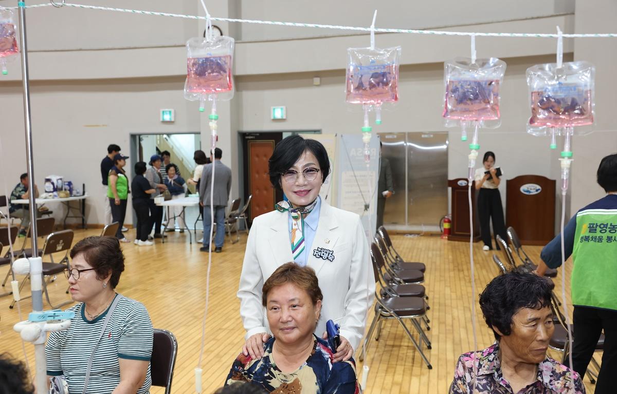 팔영농협 농촌왕진버스 운영(영남, 점암) 첨부이미지 : 2025.9.3 팔영농협 농촌왕진버스 운영(영남, 점암) (5).JPG