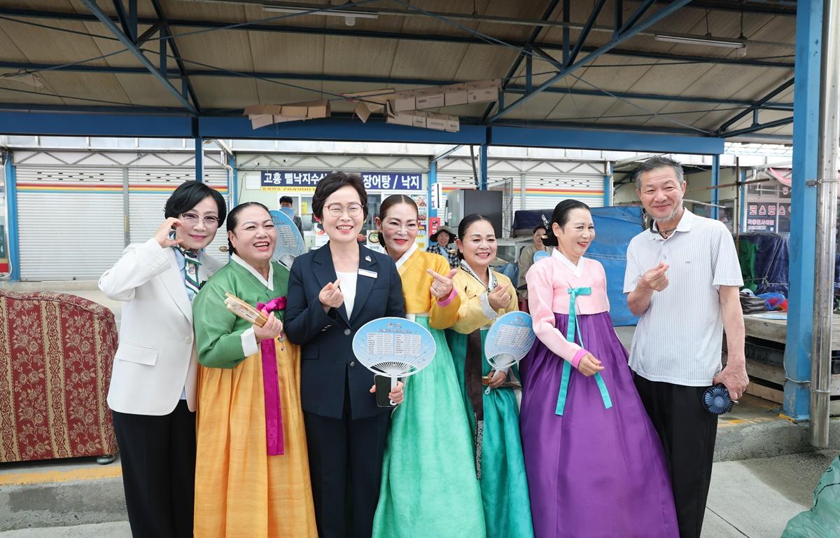 동강 버스정류장 준공식 첨부이미지 : 2025.7.24 동강 버스정류장 준공식 (4).JPG
