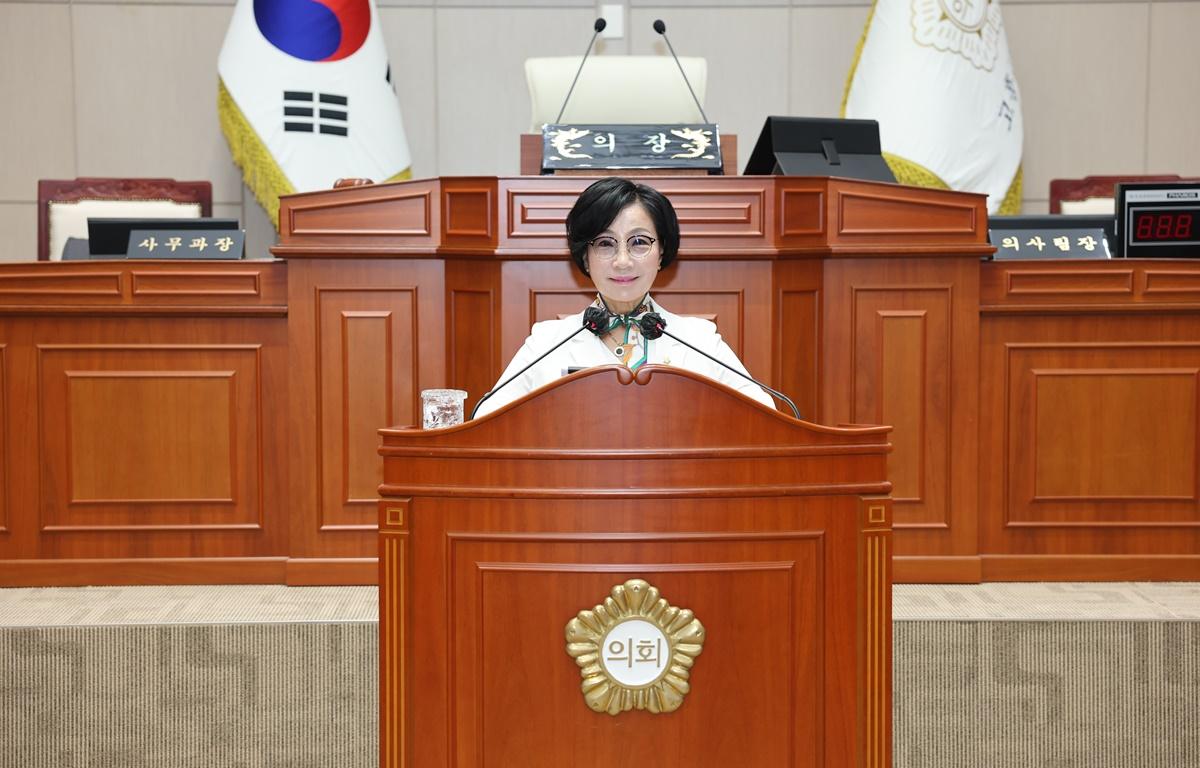 제337회 고흥군의회 제1차 정례회 제2차 본회의 첨부이미지 : 2025.6.20 제337회 고흥군의회 제1차 정례회 제2차 본회의 (7).JPG