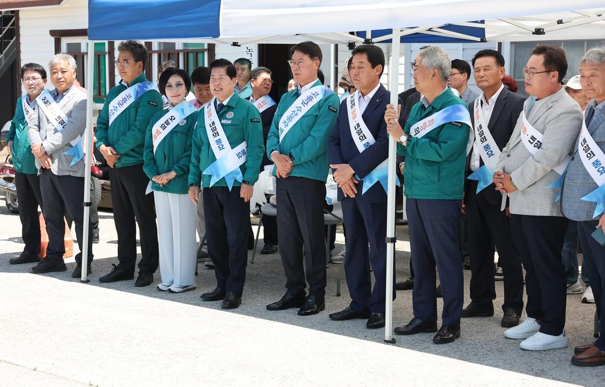 2025년 수산자원조성사업 수산종자 방류 첨부이미지 : 2025.6.5 2025년 수산자원조성사업 수산종자 방류 (14).JPG