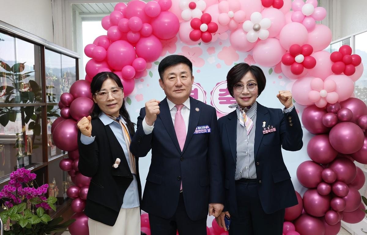 제43회 두원면민의 날 첨부이미지 : 2025.4.16 제43회 두원면민의 날 (7).JPG