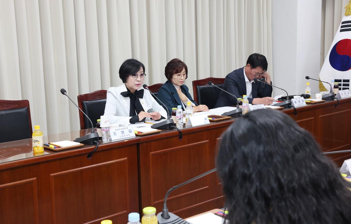 고흥군의회 학부모 연합회와의 간담회 첨부이미지 : 2025.6.26 고흥군의회 학부모 연합회와의 간담회 (18).JPG