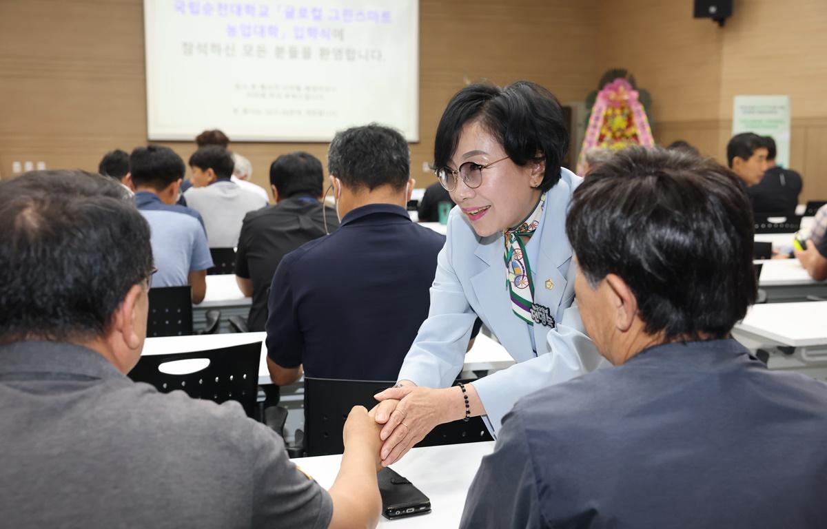 2025.8.13 글로컬 그린스마트 농업대학 입학식 첨부이미지 : 2025.8.13 글로컬 그린스마트 농업대학 입학식 (2).JPG