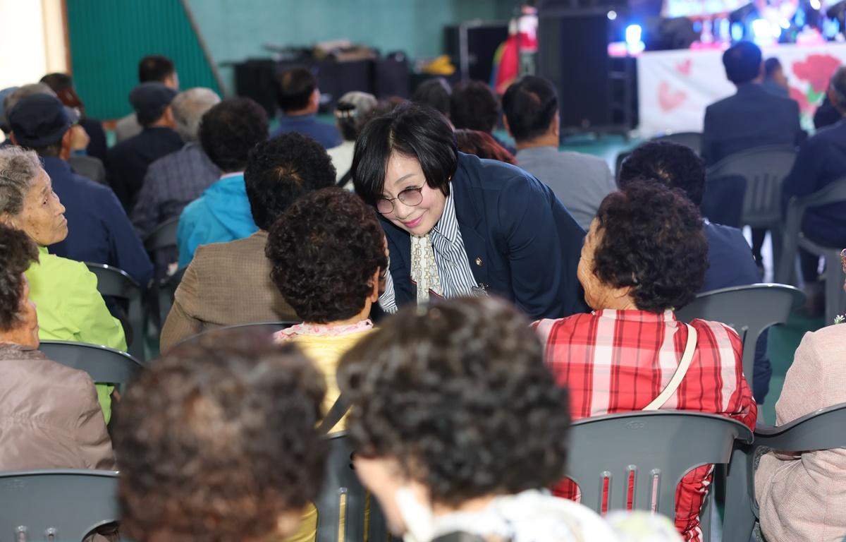 고흥농협 효사랑 큰잔치 첨부이미지 : 2025.5.8 고흥농협 효사랑 큰잔치 (2).JPG