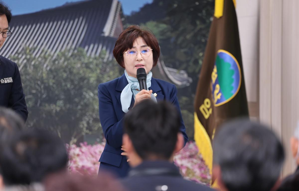 2026 군민과의 지역발전 토론회(점암면) 첨부이미지 : 2026.1.23 2026 군민과의 지역발전 토론회(점암면) (15).JPG