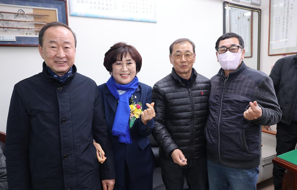 두원면 문무정 사두 취임식 첨부이미지 : 2026.3.7 두원면 문무정 사두 취임식 (2).JPG