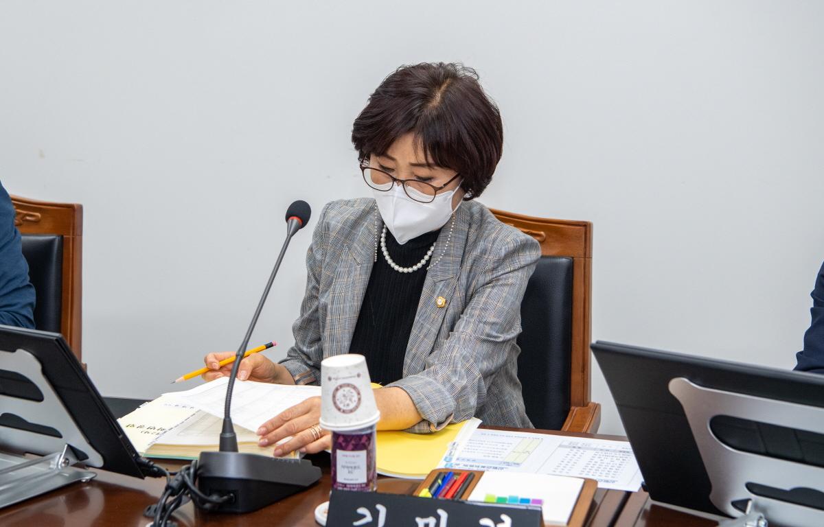 산업건설위원회 첨부이미지 : 2022.08.29 산업건설위원회  (18).jpg