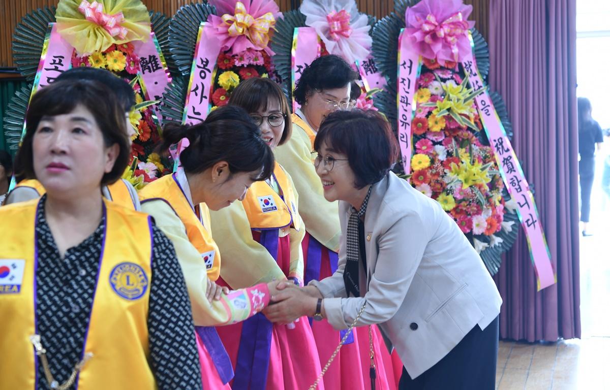 포두 라이온스클럽 회장 이취임식 첨부이미지 : 2024.6.15 포두 라이온스클럽 회장 이취임식 (10).JPG