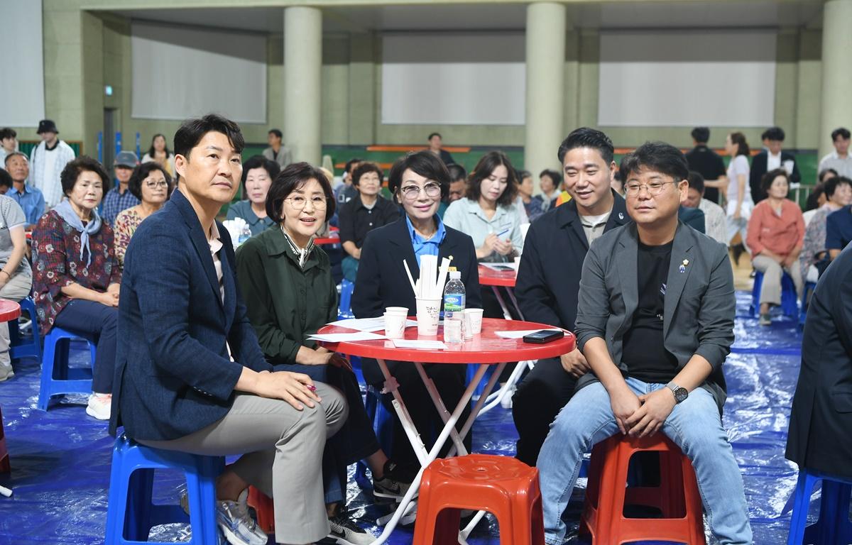 2024년 도화면 이장 부녀회장 한마음대회 첨부이미지 : 2024.8.31 2024년 도화면 이장 부녀회장 한마음대회 (1).JPG