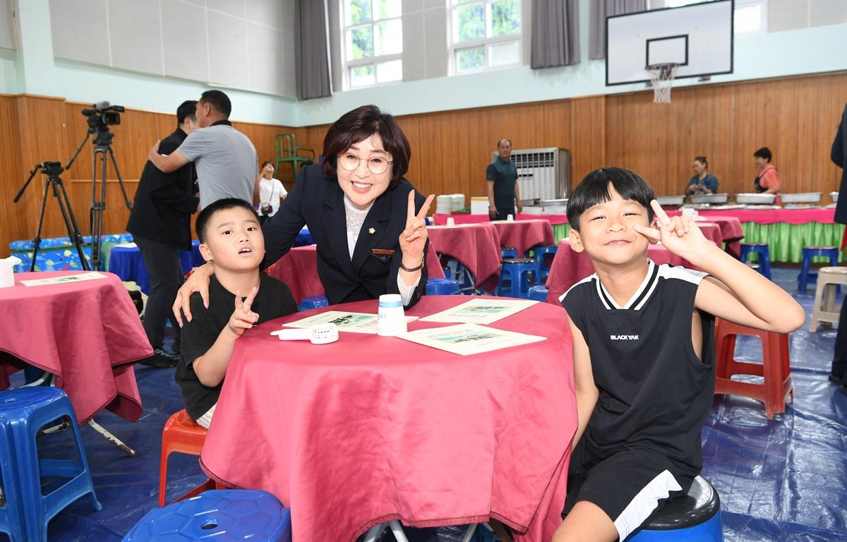 봉래초등학교 개교 100주년 기념식 첨부이미지 : 2024.9.7 봉래초등학교 개교 100주년 기념식 (7).JPG