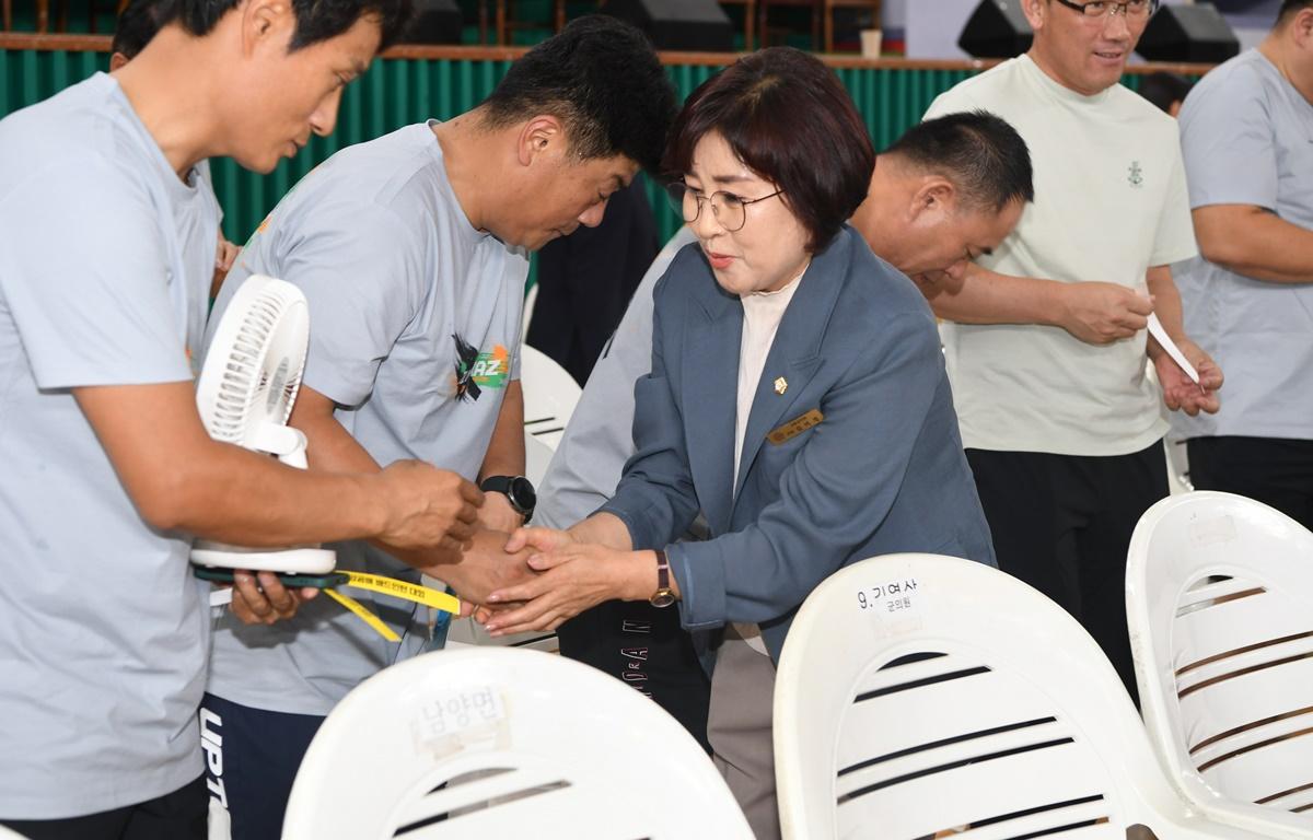 제20회 고흥우주항공배 배드민턴대회 첨부이미지 : 2024.8.24 제20회 고흥우주항공배 배드민턴대회 (2).JPG