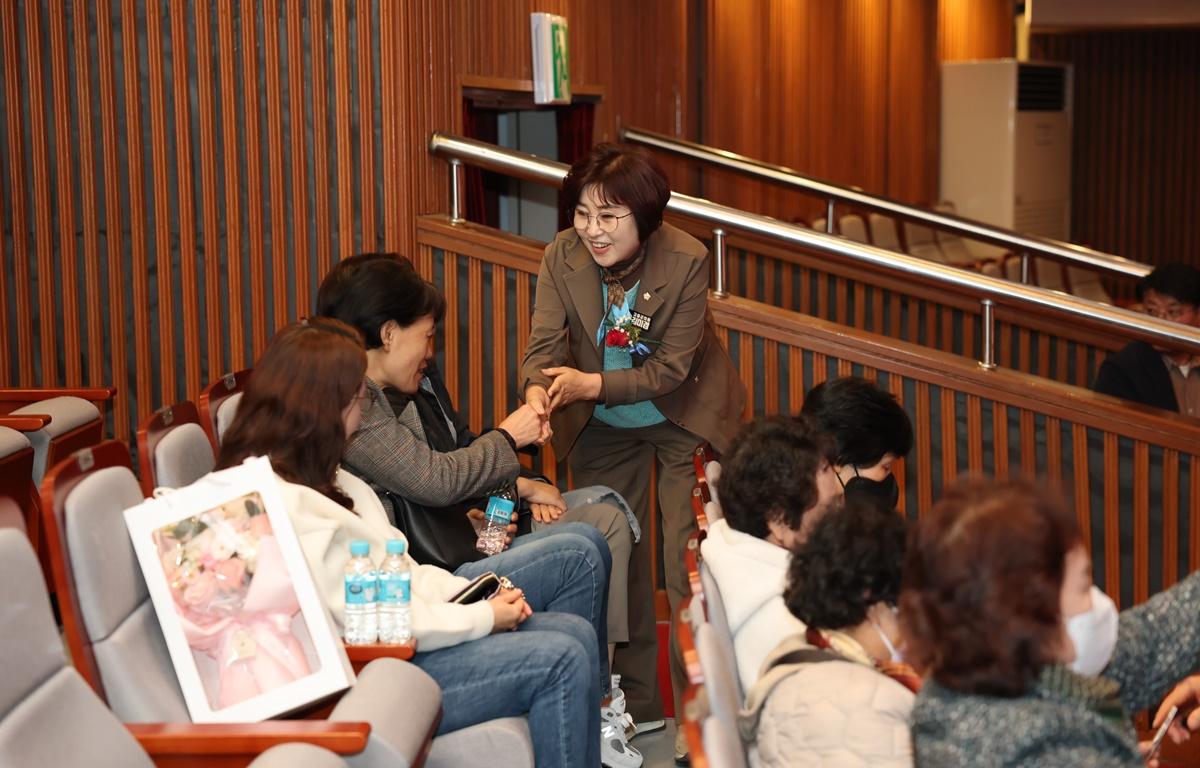 제3회 고흥노인복지기관협의회 종사자의 밤 첨부이미지 : 2025.11.21 제3회 고흥노인복지기관협의회 종사자의 밤 (2).JPG