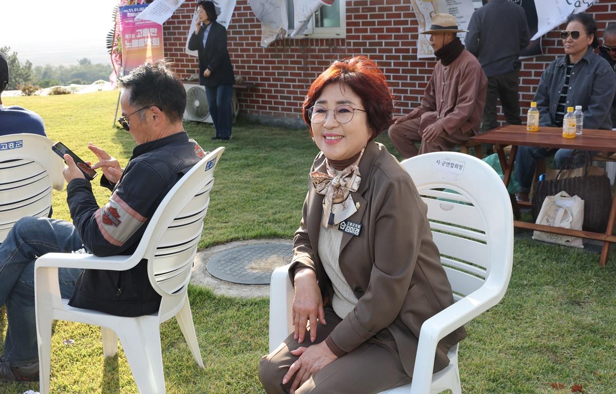 제1회 고흥만 노을음악회 첨부이미지 : 2025.11.1 제1회 고흥만 노을음악회 (2).JPG