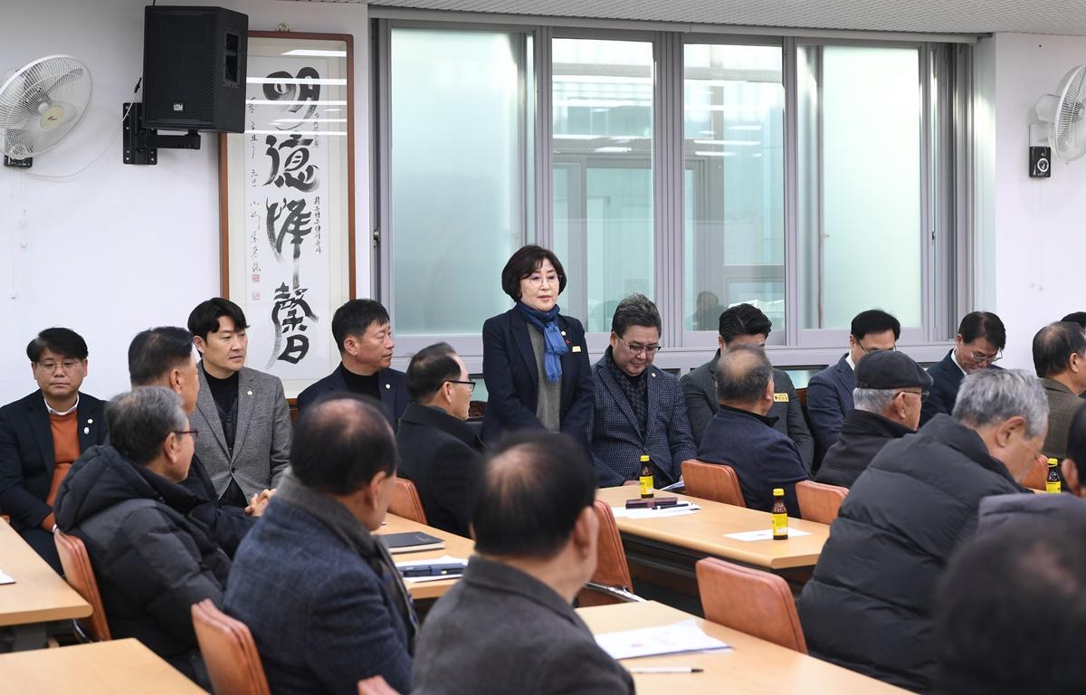 2025년 대한노인회 고흥군지회 신년인사회 첨부이미지 : 2025.1.7 2025년 대한노인회 고흥군지회 신년인사회 (11).JPG