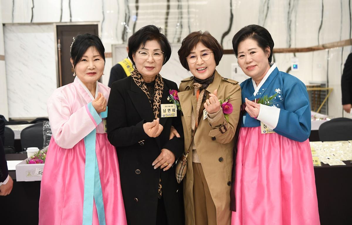 2025.3.7 재경고흥군향우회장 이취임식 첨부이미지 : 2025.3.7 재경고흥군향우회장 이취임식 (1).JPG