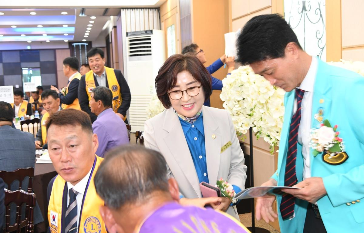 고흥라이온스클럽 회장 이취임식  첨부이미지 : 2023.06.22 고흥라이온스클럽 회장 이취임식 (49).JPG