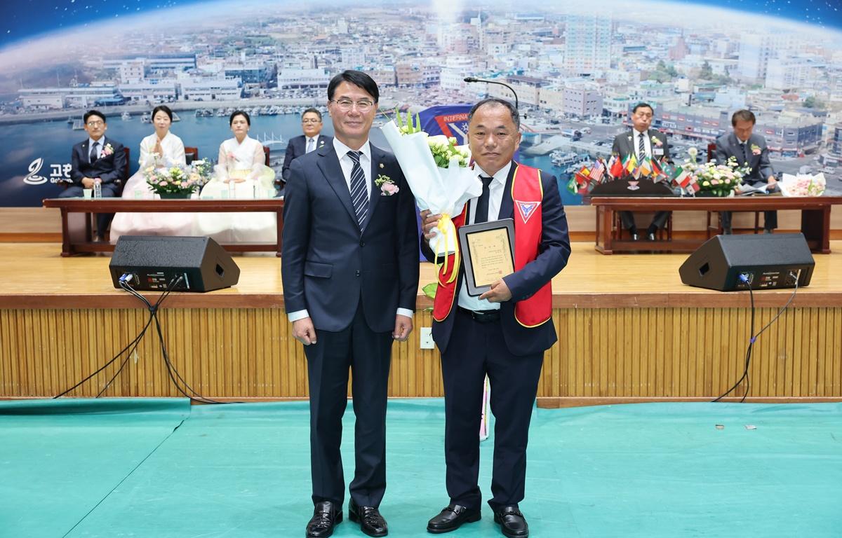국제와이즈멘 녹동클럽 회장 이취임식 첨부이미지 : 2026.6.23 국제와이즈멘 녹동클럽 회장 이취임식 (2).JPG