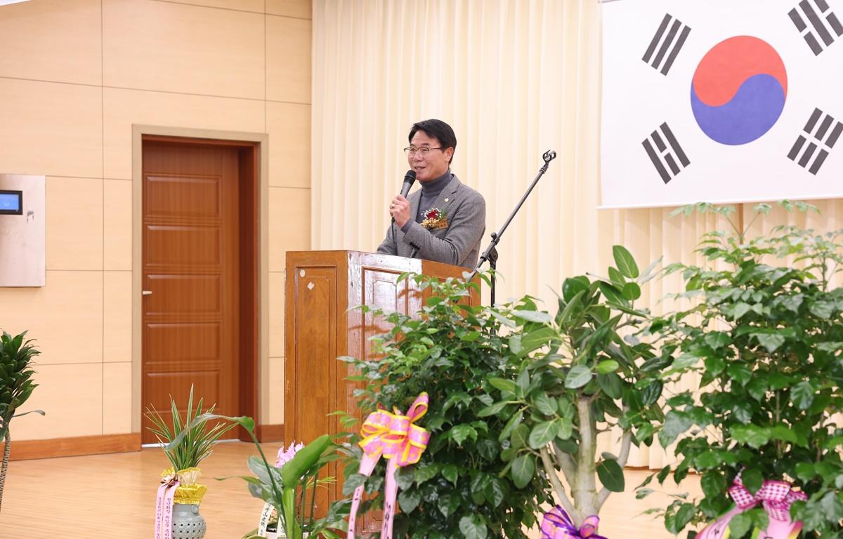 동강면 청년회장 이취임식 첨부이미지 : 2026.1.24 동강면 청년회장 이취임식 (9).JPG