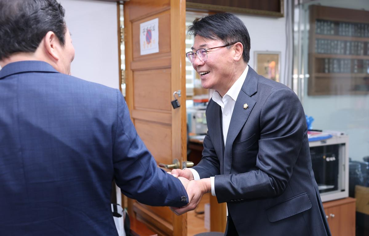 제22회 고흥우주항공배 궁도대회 개회식 첨부이미지 : 2026.5.9 제22회 고흥우주항공배 궁도대회 개회식 (2).JPG