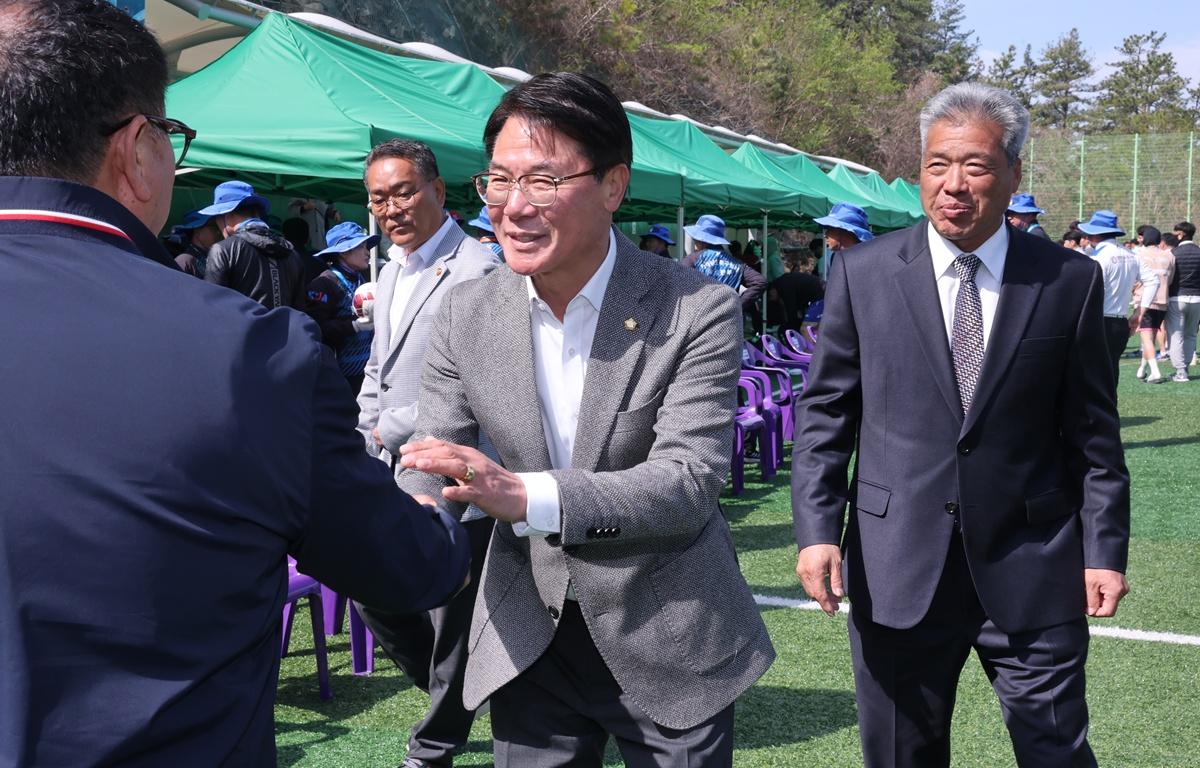 제5회 우주항공배 족구대회 첨부이미지 : 2026.4.5 제5회 우주항공배 족구대회 (6).JPG