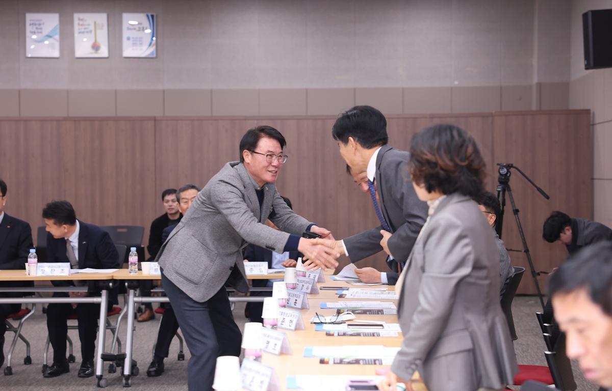 2026년 1분기 군 기관 단체장 협의회 정기총회 첨부이미지 : 2026.3.17 2026년 1분기 군 기관 단체장 협의회 정기총회 (2).JPG