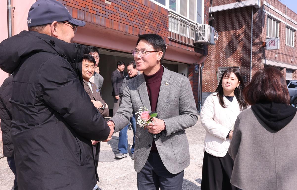 공직자 공동주택(흥양관 2호) 입주식 첨부이미지 : 2026.2.20 공직자 공동주택(흥양관 2호) 입주식 (1).JPG