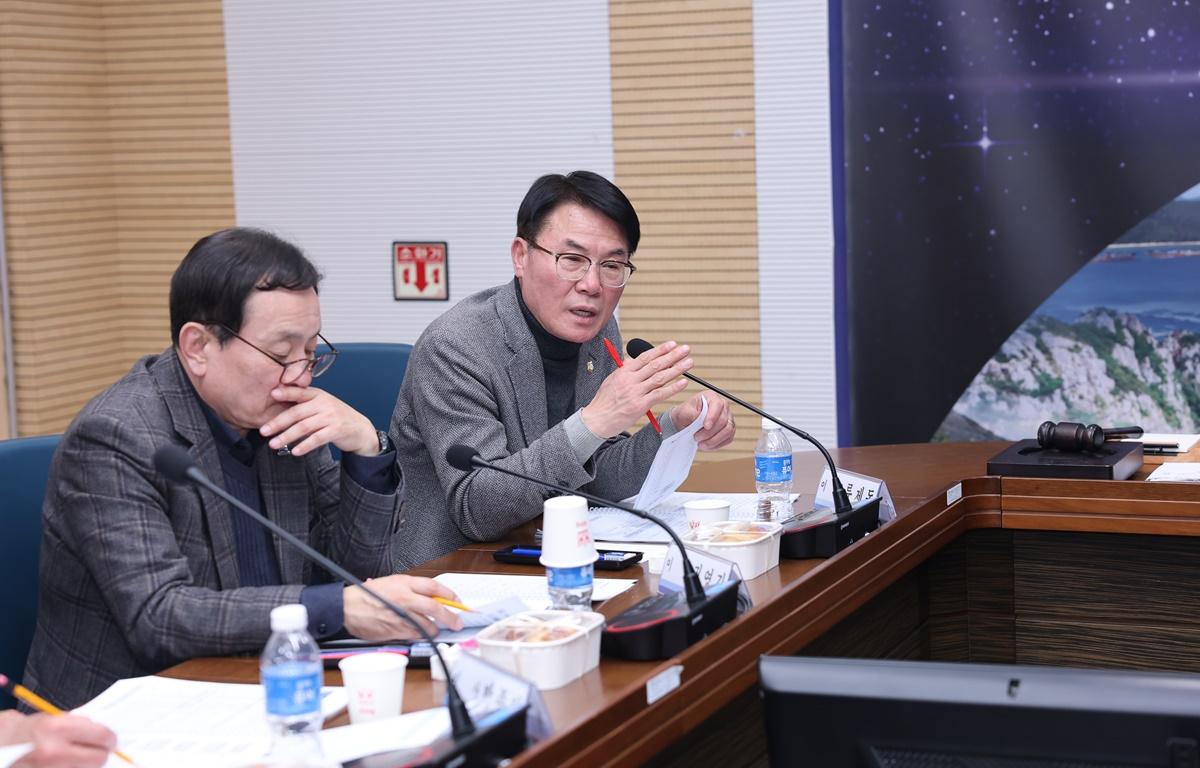 2026년도 (사)고흥군교육발전위원회 대의원 총회 첨부이미지 : 2026.2.26 2026년도 (사)고흥군교육발전위원회 대의원 총회 (7).JPG