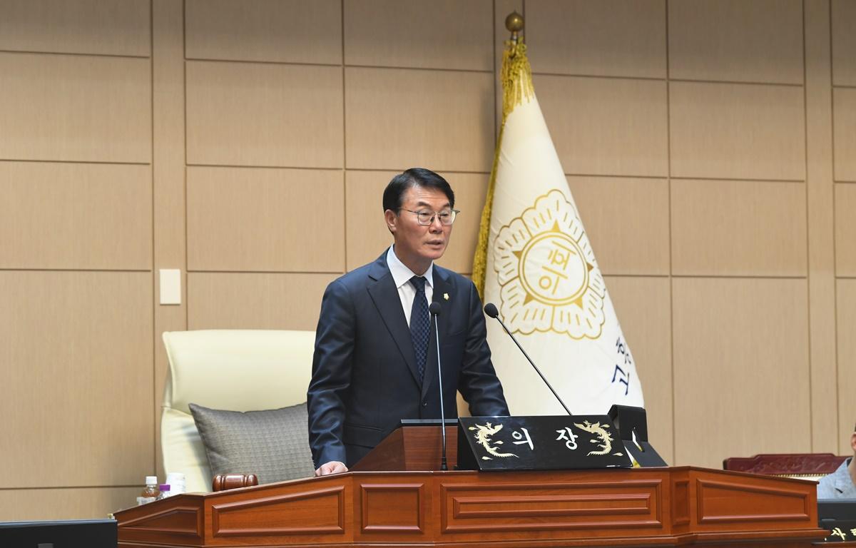 제329회 고흥군의회 임시회 제1차 본회의 첨부이미지 : 2024.9.2 제329회 고흥군의회 임시회 제1차 본회의 (1).JPG