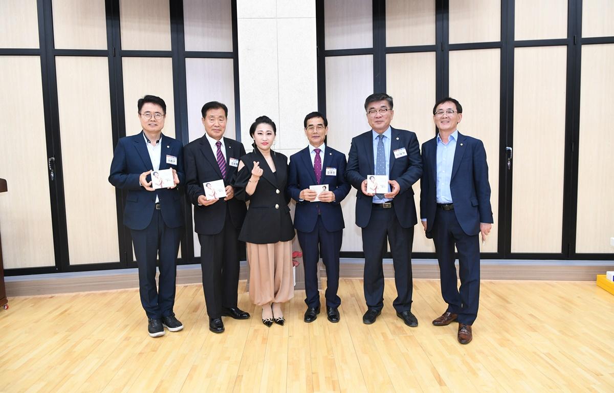 민주평통 영호남 자매결연 부산 사상구협의회 교류행사  첨부이미지 : 2024.5.2 민주평통 영호남 자매결연 부산 사상구협의회 교류행사 (17).JPG