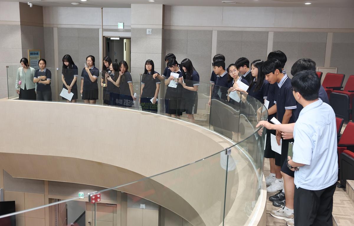 2026년도 제4회 청소년 모의의회(녹동중학교) 첨부이미지 : 2026.6.9 녹동중학교 청소년 모의의회 (6).JPG