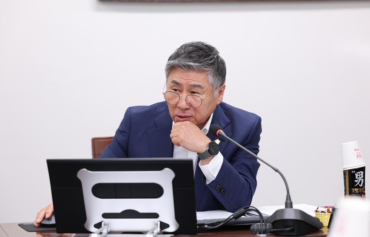 제344회 고흥군의회 임시회 제1차 행정자치위원회 첨부이미지 : 2026.3.16 제344회 고흥군의회 임시회 제1차 행정자치위원회 (10).JPG