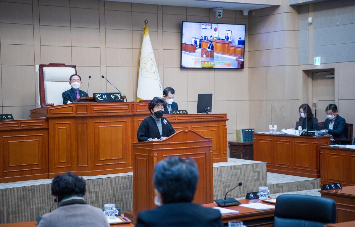 제303회 고흥군의회 임시회 첨부이미지 : 2022.01.06 303회 고흥군의회 임시회 (57).jpg