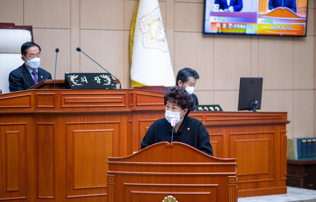 제302회 고흥군의회 제2차 정례회 제9차 본회의[군정질문.답변의건] 첨부이미지 : 2021.11.30 제302회 고흥군의회 제2차 정례회 제9차 본회의[군정질문.답변의건] 이연숙 (25).jpg